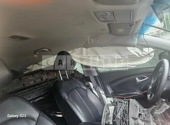Photo 2 of 8: 2015 Hyundai Tucson, VIN KMHJT81VBFU088409 — Korean insurance auction
