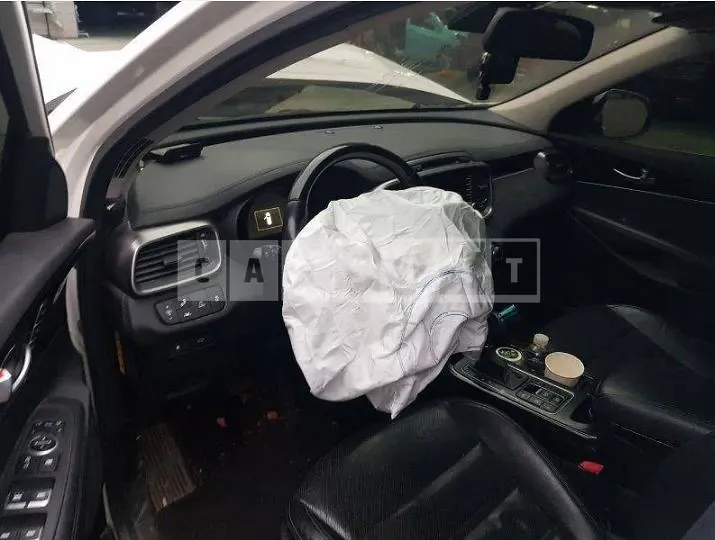 Photo 2 of 7: 2015 Kia Sorento — Korean insurance auction