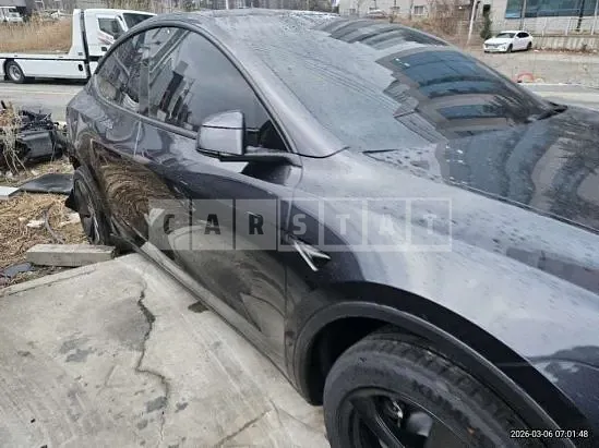 Photo 2 of 29: 2026 Tesla Model Y Premium RWD, VIN LRWYGCFJ4TC543268 — Korean insurance auction