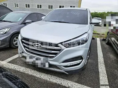 Photo 1 of 15: 2017 Hyundai Tucson TL — Korean insurance auction