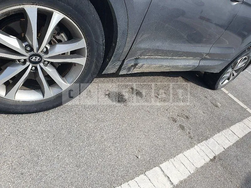 Photo 2 of 28: 2015 Hyundai Santa Fe — Korean insurance auction