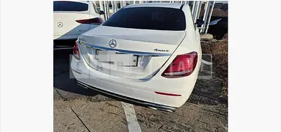 Photo 1 of 37: 2017 Mercedes-Benz E220 d 4Matic — Korean insurance auction