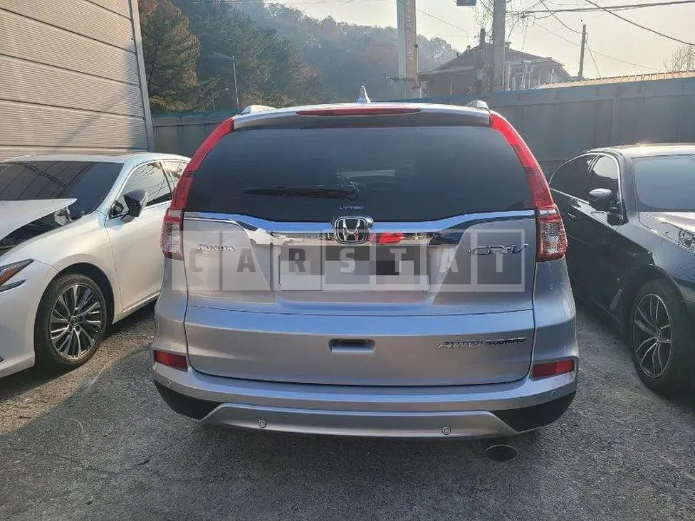 Photo 2 of 10: 2016 Honda CR-V 4WD — Korean insurance auction