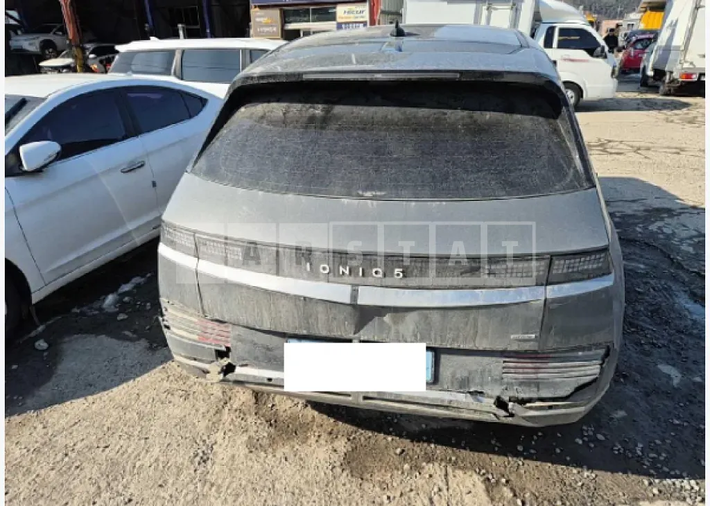 Photo 2 of 11: 2023 Hyundai IONIQ 5 — Korean insurance auction