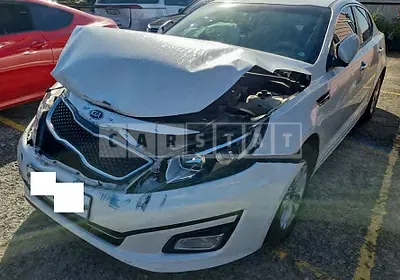 Photo 1 of 18: 2015 Kia K5, VIN KNAGL419BFA561373 — Korean insurance auction