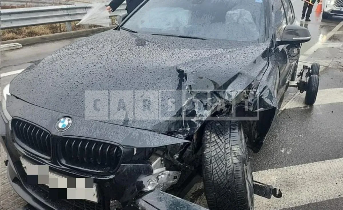 Photo 2 of 2: 2015 BMW 320d — Korean insurance auction