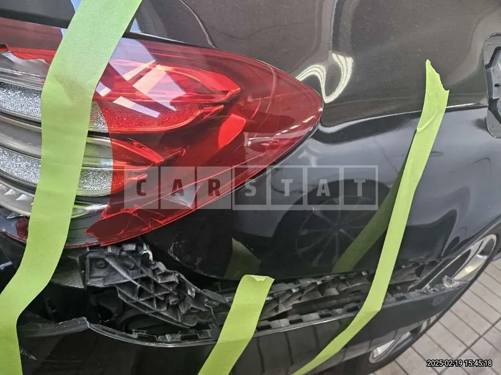 Photo 2 of 7: 2018 Mercedes-Benz E220 d — Korean insurance auction