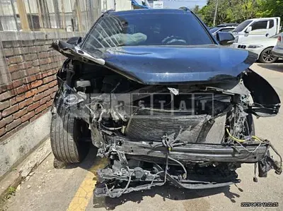 Photo 1 of 30: 2016 Hyundai Santa Fe — Korean insurance auction