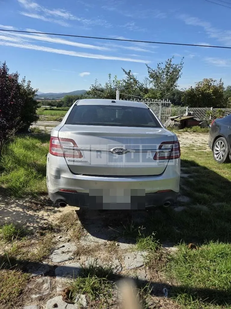 Photo 2 of 6: 2015 Ford Taurus — Korean insurance auction