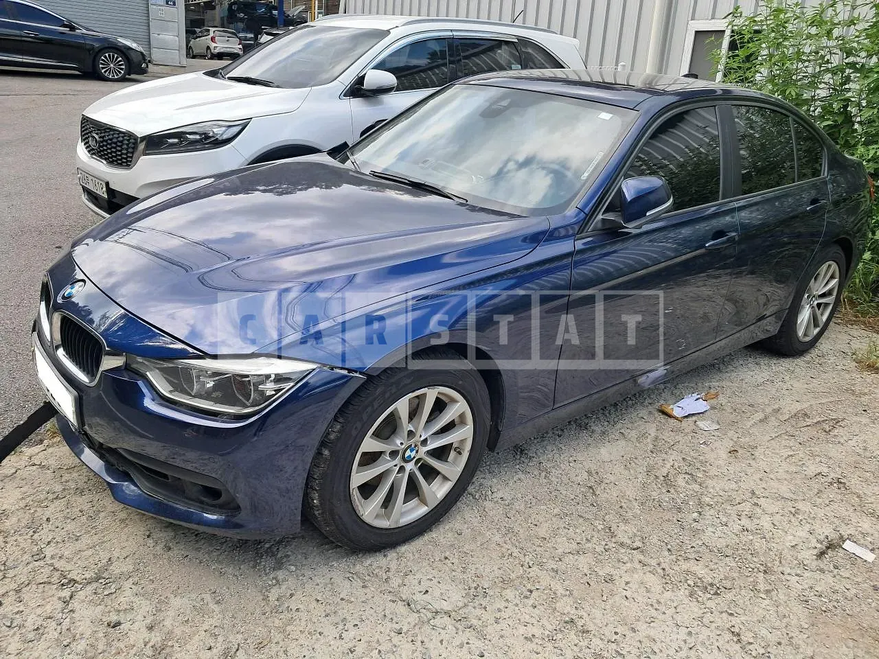 Photo 2 of 10: 2016 BMW 320d xDrive, VIN WBA8C9107GK651702 — Korean insurance auction