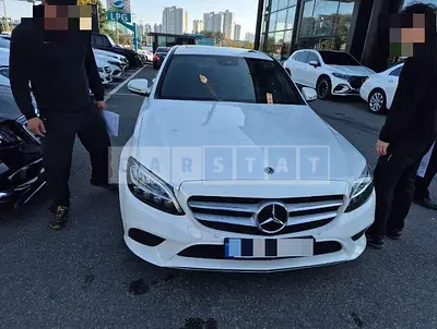 Photo 1 of 8: 2019 Mercedes-Benz C220d — Korean insurance auction