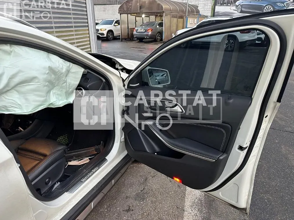 Photo 2 of 5: 2017 Mercedes-Benz GLA 200 d 4Matic — Korean insurance auction