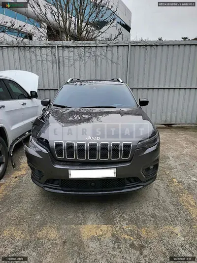 Photo 1 of 16: 2019 Jeep Cherokee 2.4, VIN 1C4PJMCB1KD399688 — Korean insurance auction