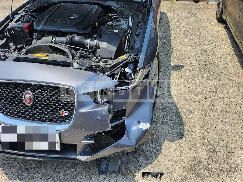 Photo 2 of 11: 2016 Jaguar XE 2.0d, VIN SAJAB4BNXGA927169 — Korean insurance auction