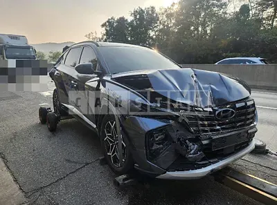 Photo 1 of 5: 2022 Hyundai Tucson Hybrid, VIN KMHJE811BPU082063 — Korean insurance auction