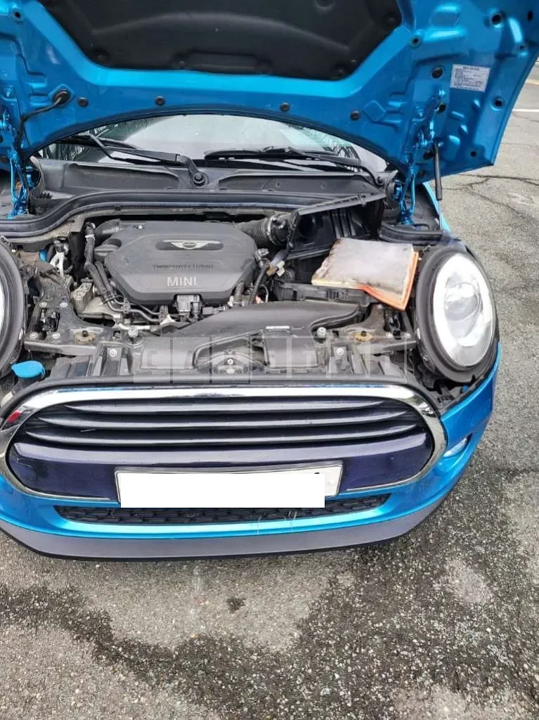 Photo 2 of 10: 2018 MINI Cooper D — Korean insurance auction