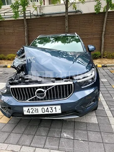 Photo 1 of 14: 2019 Volvo XC40T4 AWD, VIN YV1XZACACK2148476 — Korean insurance auction