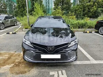 Photo 1 of 40: 2018 Toyota Camry — Korean insurance auction