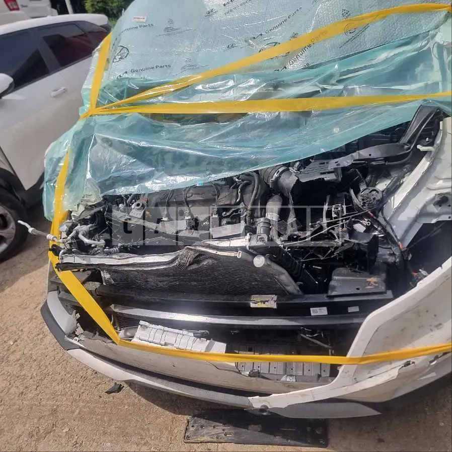 Photo 2 of 18: 2023 Kia Carnivals — Korean insurance auction