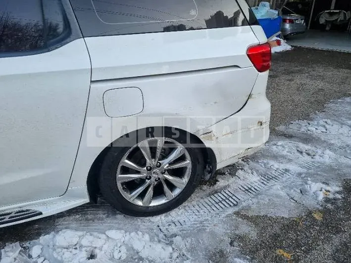 Photo 2 of 20: 2019 Kia Carnival 9 Seater — Korean insurance auction