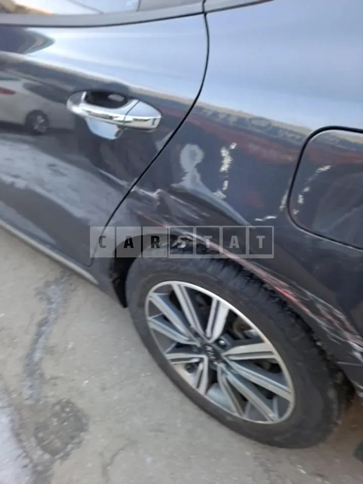 Photo 2 of 18: 2020 Kia K5, VIN KNAGT411BLA355752 — Korean insurance auction