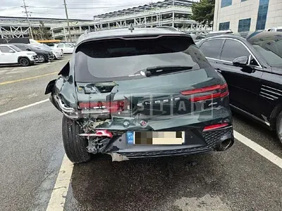 Photo 1 of 14: 2022 Genesis GV70 AWD — Korean insurance auction