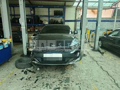 Photo 1 of 19: 2020 Kia K5 2.0 — Korean insurance auction