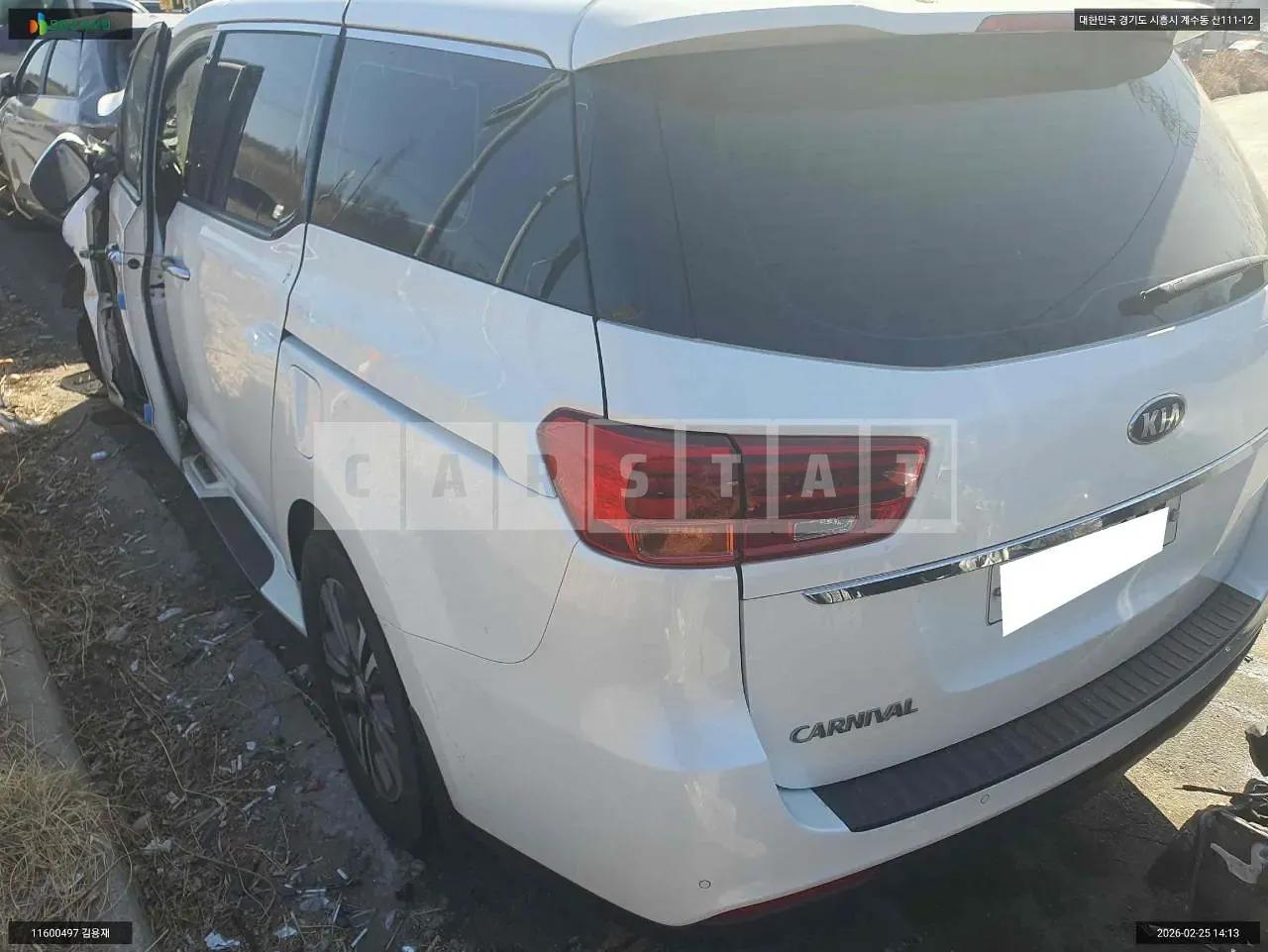 Photo 2 of 11: 2018 Kia Carnival, VIN KNHMF37ABKS525003 — Korean insurance auction