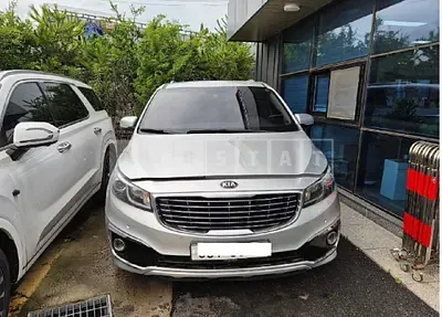 Photo 1 of 16: 2017 Kia Carnival — Korean insurance auction