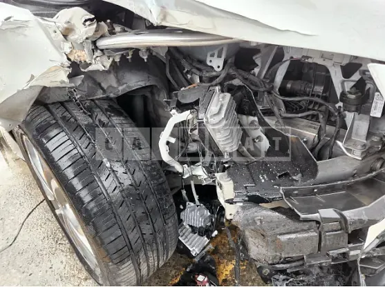 Photo 2 of 19: 2015 Mercedes-Benz C220 BlueTec, VIN WDDWF0EB4FF206968 — Korean insurance auction
