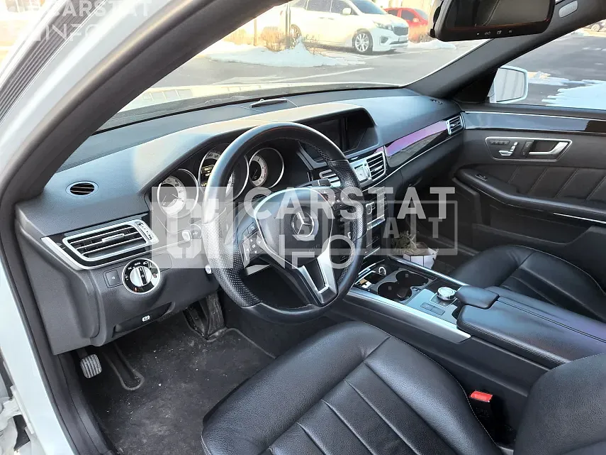 Photo 2 of 6: 2014 Mercedes-Benz E220 CDI — Korean insurance auction