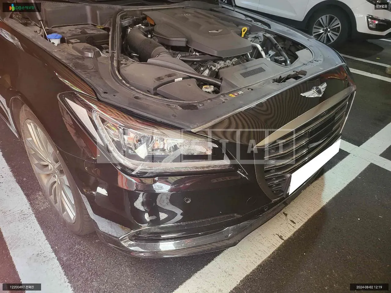 Photo 2 of 36: 2017 Hyundai Genesis G80, VIN KMHGM41DBJU250973 — Korean insurance auction