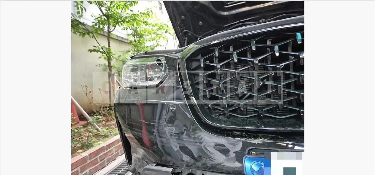 Photo 2 of 23: 2023 BMW X4 xDrive20i — Korean insurance auction