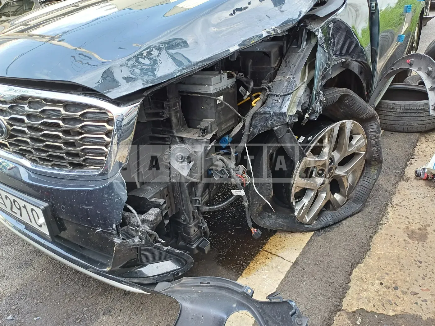 Photo 2 of 11: 2020 Kia Sorento, VIN KNAPH81ABLA637479 — Korean insurance auction