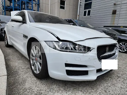 Photo 2 of 9: 2016 Jaguar XE 2.0d, VIN SAJAB4BNXGA924031 — Korean insurance auction