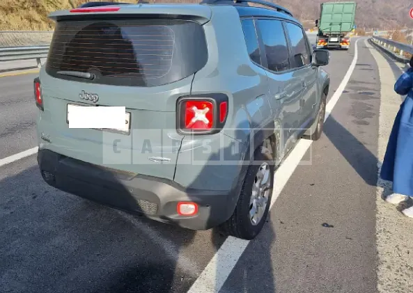 Photo 2 of 11: 2016 Jeep Zip Renegade, VIN 1C4BU0000GPD15839 — Korean insurance auction