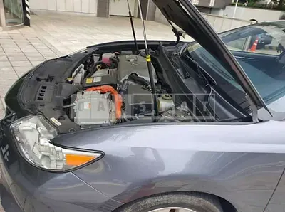 Photo 1 of 17: 2015 Lexus ES300h, VIN JTHBW1GG3F2092703 — Korean insurance auction