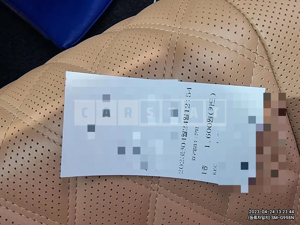 Photo 2 of 11: 2018 Kia Carnival Limousine, VIN KNAMB81ABKS459439 — Korean insurance auction