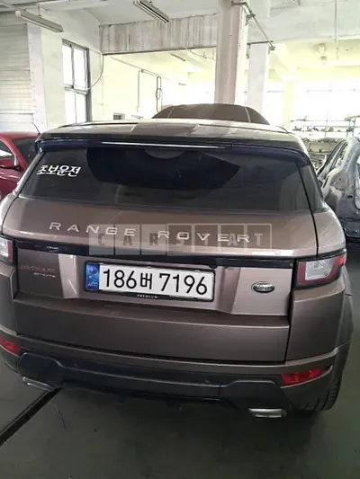 Photo 1 of 13: 2016 Land Rover Range Rover Evoque 2.0d, VIN SALVA2BN0GH117850 — Korean insurance auction