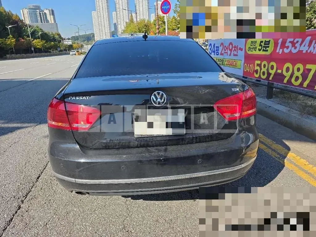 Photo 2 of 8: 2015 Volkswagen Passat 2.0 TDI — Korean insurance auction