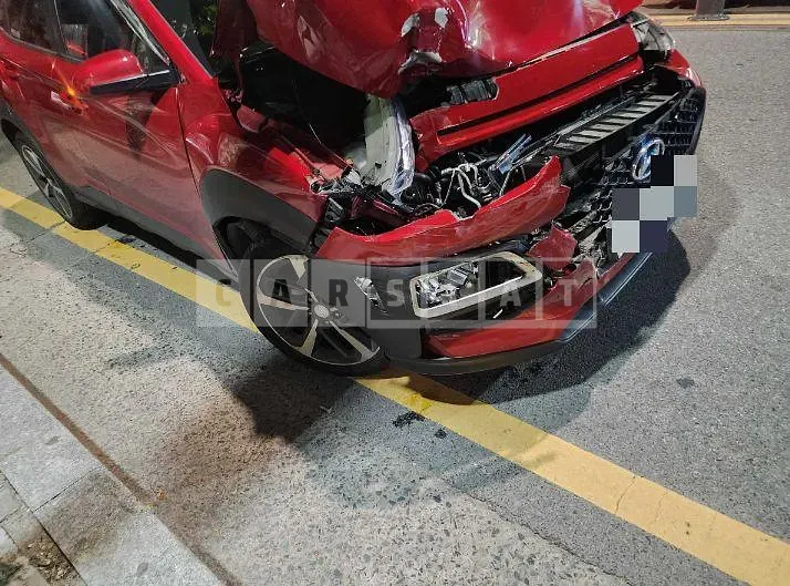 Photo 2 of 9: 2018 Hyundai Kona — Korean insurance auction
