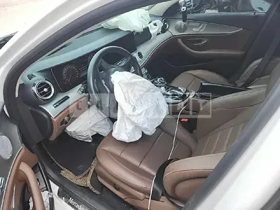 Photo 1 of 6: 2017 Mercedes-Benz E300 — Korean insurance auction