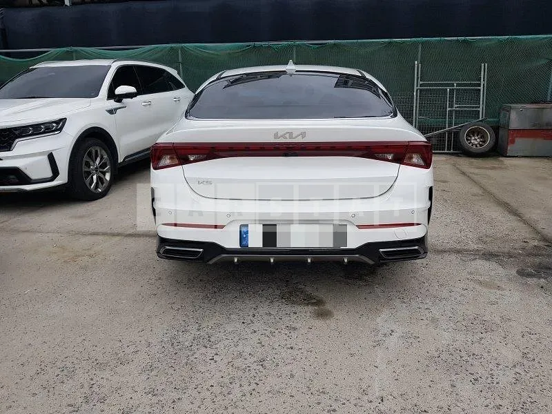Photo 2 of 17: 2023 Kia K5 — Korean insurance auction