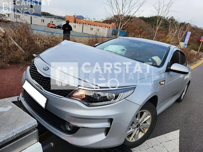Photo 2 of 16: 2018 Kia K5, VIN KNAGU416BJA228009 — Korean insurance auction