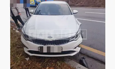 Photo 1 of 13: 2018 Kia K5 — Korean insurance auction