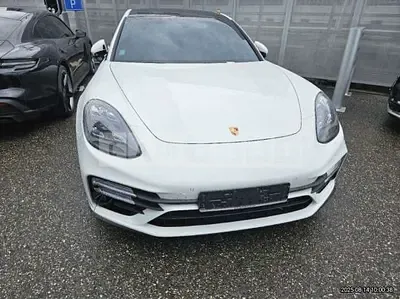 Photo 1 of 50: 2023 Porsche Panamera 4 — Korean insurance auction