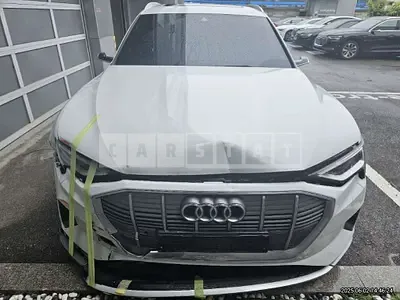 Photo 1 of 49: 2021 Audi e-tron 50 quattro — Korean insurance auction