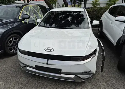 Photo 1 of 30: 2022 Hyundai IONIQ 5 — Korean insurance auction