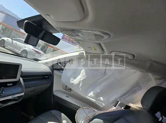 Photo 2 of 21: 2022 Hyundai IONIQ 5 — Korean insurance auction