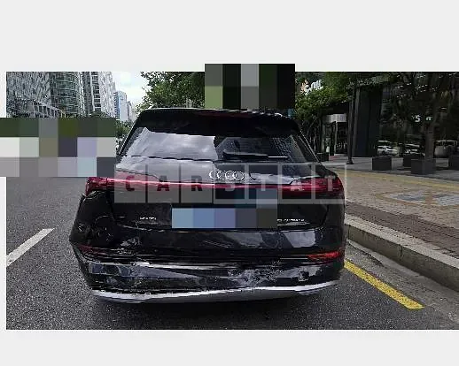 Photo 2 of 9: 2020 Audi e-tron 55 quattro — Korean insurance auction